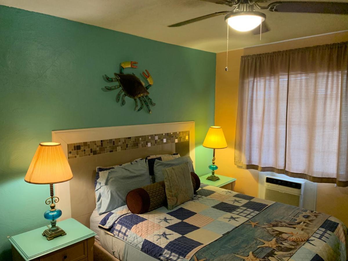 Michaels Siesta Motel Сент-Питерсберг Экстерьер фото