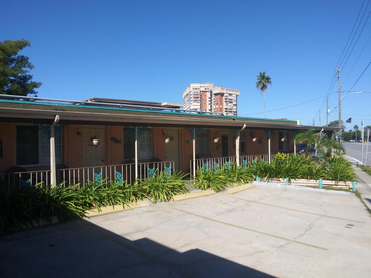 Michaels Siesta Motel Сент-Питерсберг Экстерьер фото